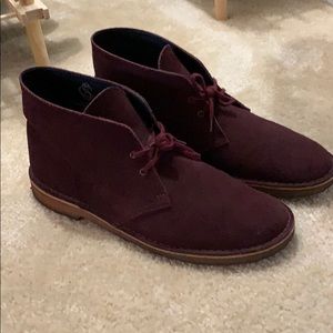 Burgundy suede Clark’s Originals Desert Boots sz12